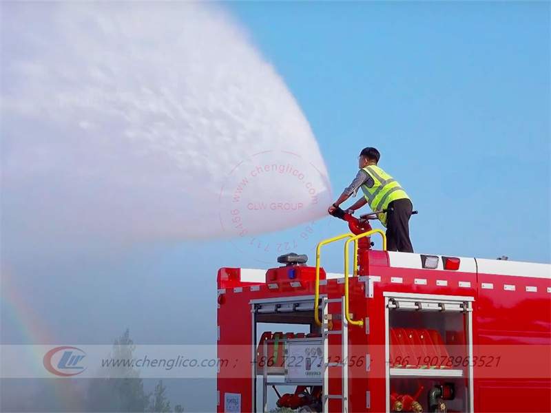 ISUZU GIGA 8ton Brand New Fire Fighting Water Tank Truck