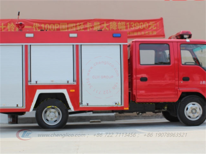 Water Fire Truck Isuzu (2,000L)