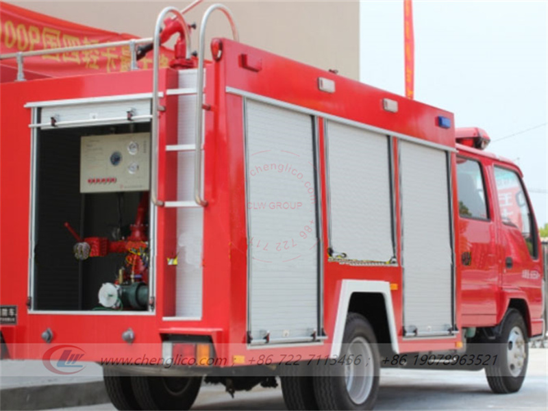 Water Fire Truck Isuzu (2,000L)