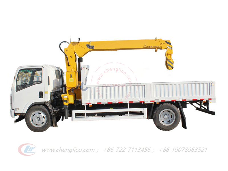 Isuzu crane truck NPR