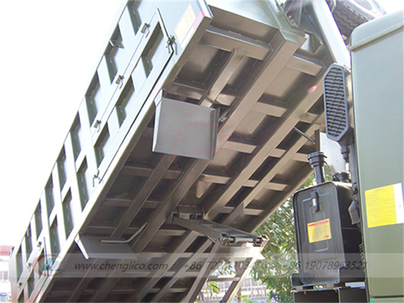 Construction Heavy duty Hino tipper trucks