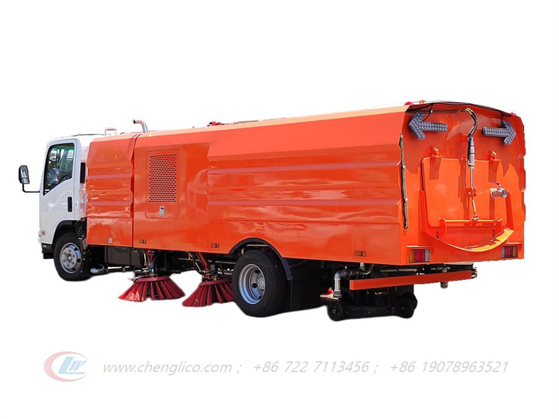Isuzu Road sweeper