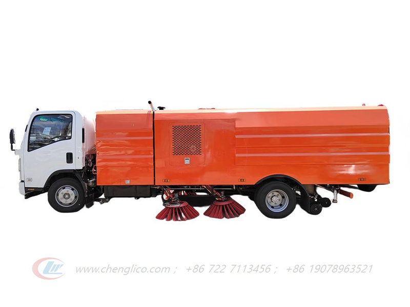 Isuzu Road sweeper